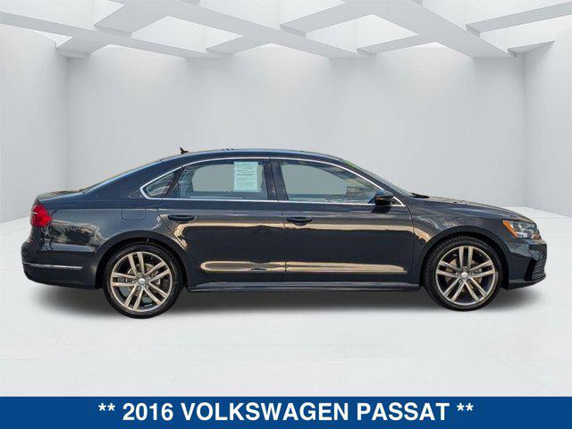 2016 Volkswagen Passat 1.8T R-Line