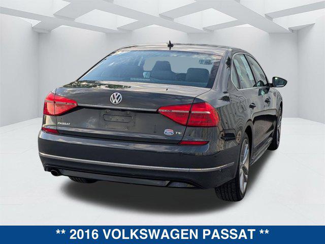 2016 Volkswagen Passat 1.8T R-Line