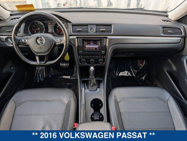 2016 Volkswagen Passat 1.8T R-Line