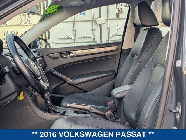 2016 Volkswagen Passat 1.8T R-Line