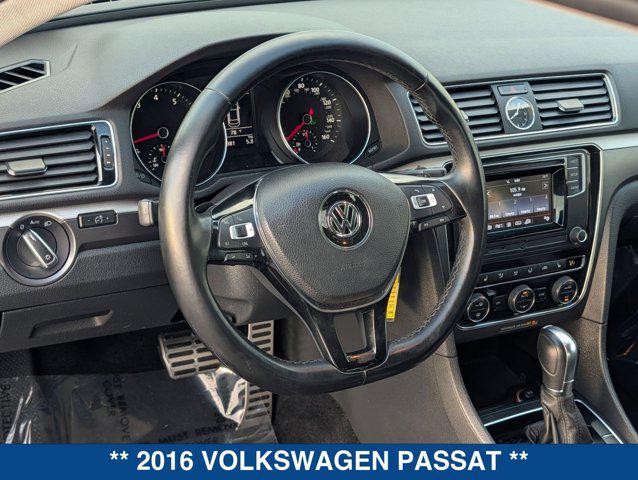 2016 Volkswagen Passat 1.8T R-Line