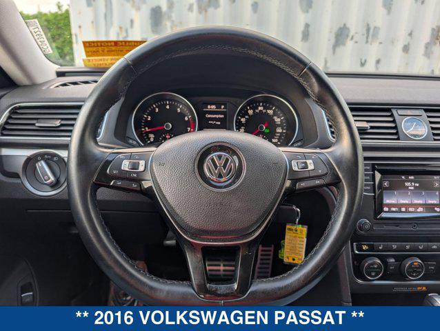 2016 Volkswagen Passat 1.8T R-Line