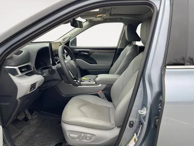 2024 Toyota Highlander Hybrid Limited