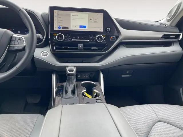 2024 Toyota Highlander Hybrid Limited