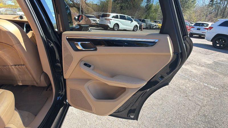 2015 Porsche Macan S