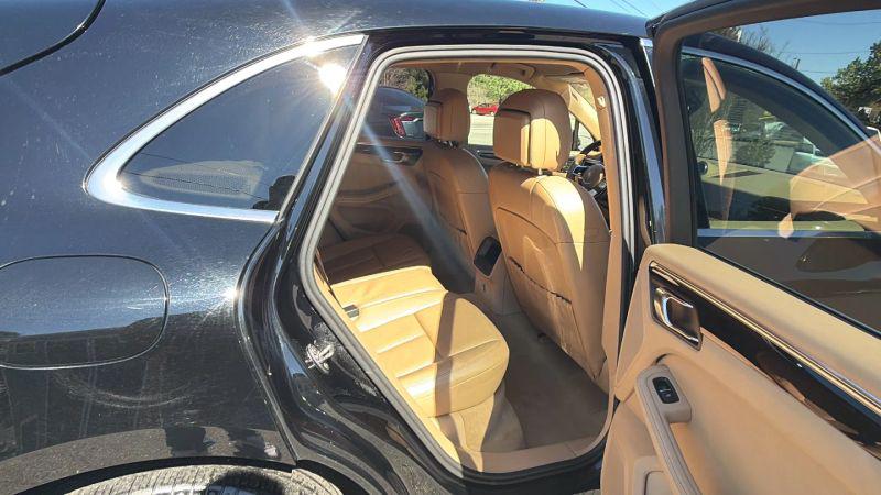 2015 Porsche Macan S