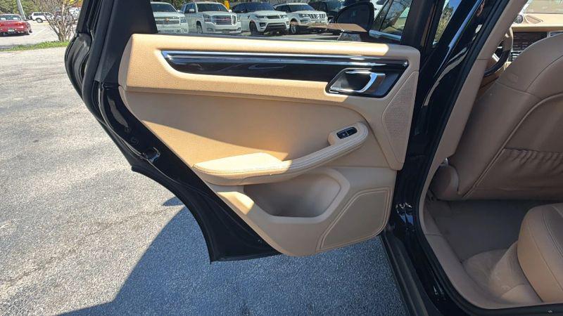 2015 Porsche Macan S