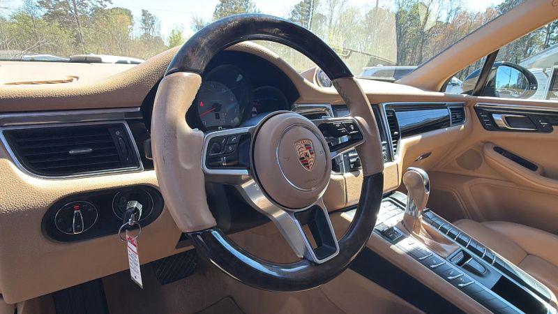 2015 Porsche Macan S