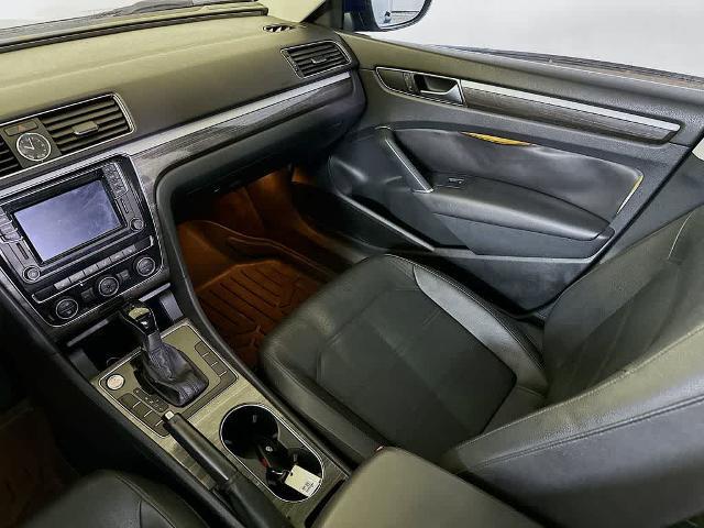 2016 Volkswagen Passat 1.8T SE