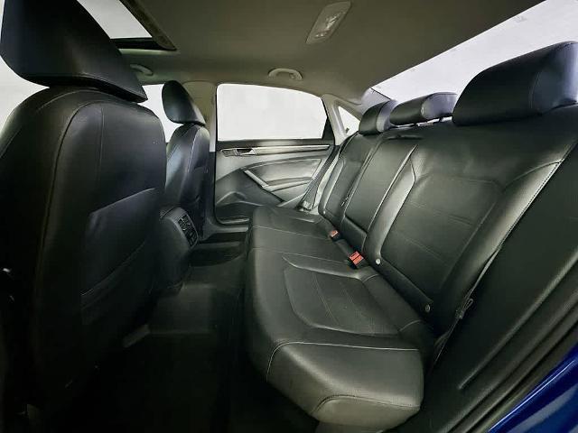 2016 Volkswagen Passat 1.8T SE