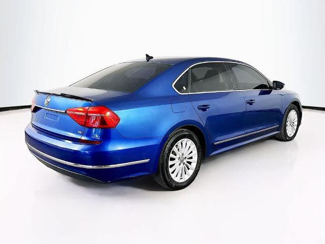 2016 Volkswagen Passat 1.8T SE