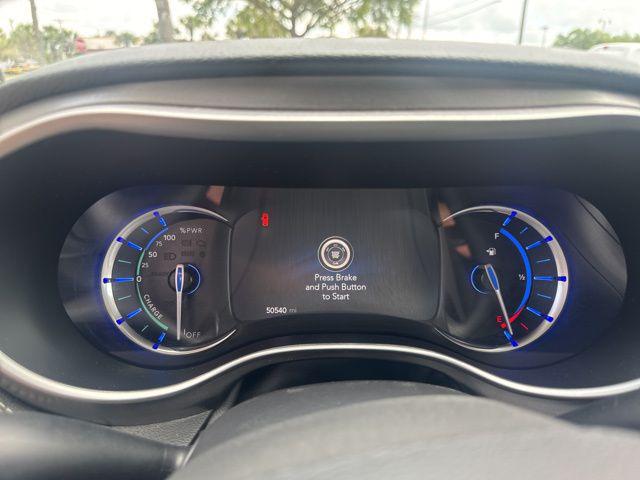 2024 Chrysler Pacifica Hybrid Select
