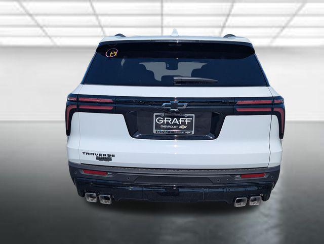 2026 Chevrolet Traverse FWD LT