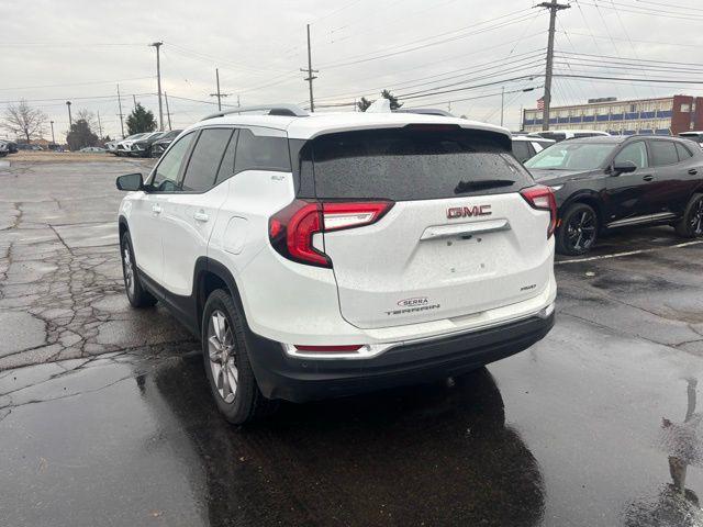 View vehicle photo 7