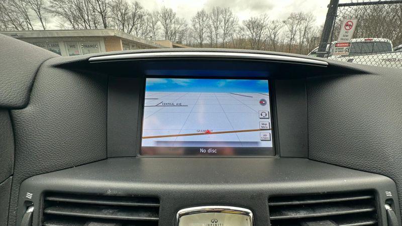 2017 INFINITI Q70L 3.7X