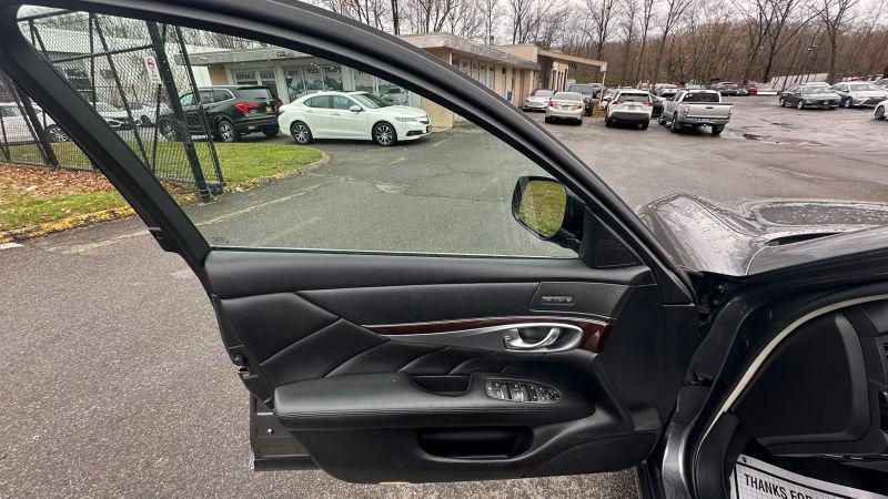 2017 INFINITI Q70L 3.7X