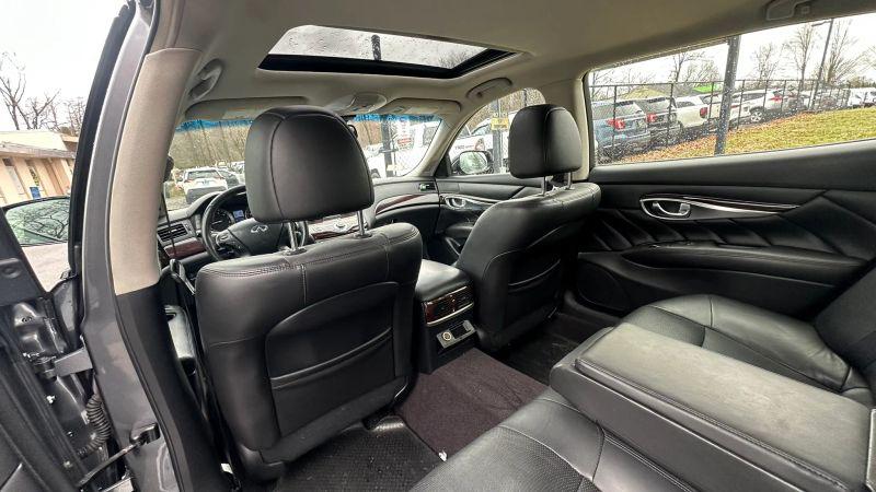 2017 INFINITI Q70L 3.7X