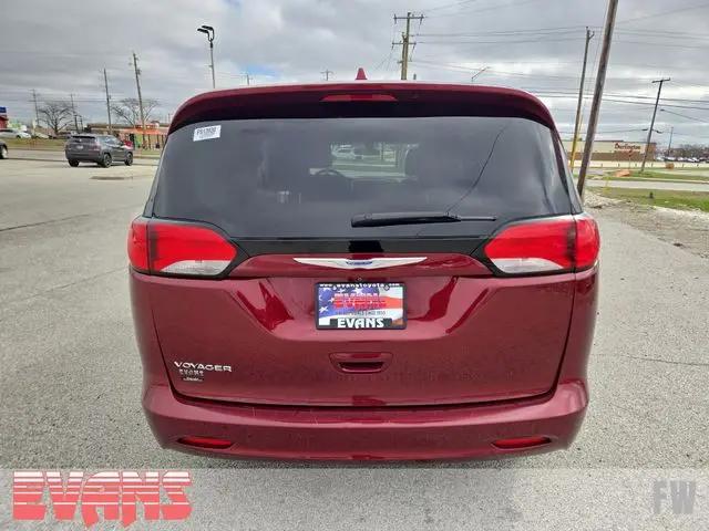 2020 Chrysler Voyager LX