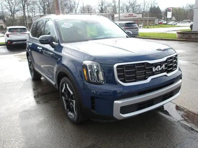 2023 Kia Telluride S for sale in Butler, PA