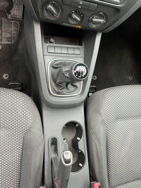 2011 Volkswagen Jetta 2.0L Base
