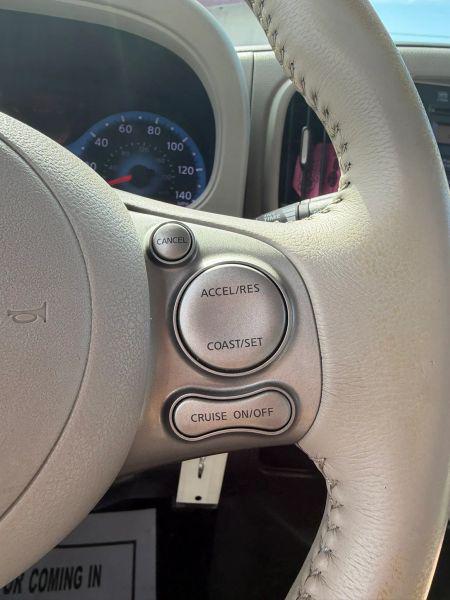2011 Nissan cube 1.8S