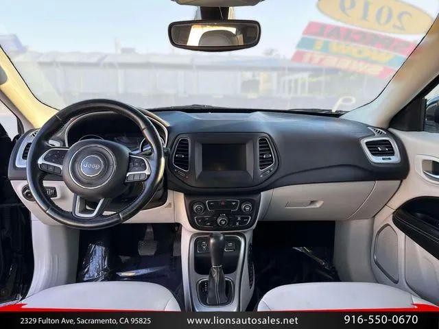 2019 Jeep Compass Latitude FWD