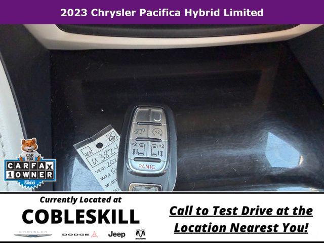 2023 Chrysler Pacifica Hybrid Limited