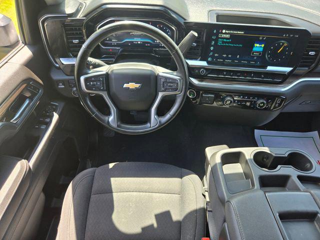 2025 Chevrolet Silverado 2500HD 4WD Crew Cab Standard Bed LT