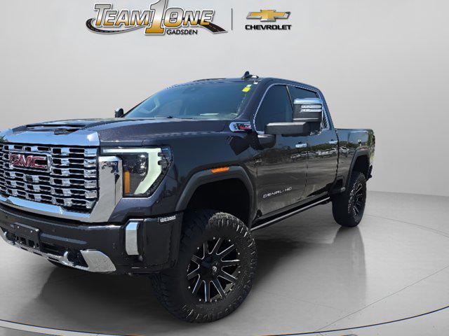 2024 GMC Sierra 2500HD 4WD Crew Cab Standard Bed Denali