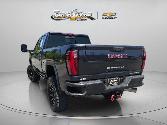 2024 GMC Sierra 2500HD 4WD Crew Cab Standard Bed Denali