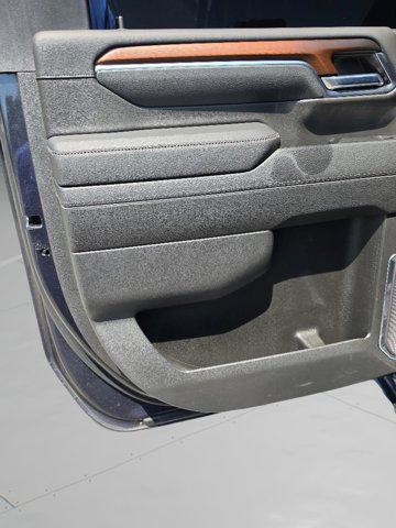 2024 GMC Sierra 2500HD 4WD Crew Cab Standard Bed Denali