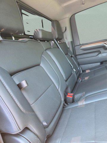 2024 GMC Sierra 2500HD 4WD Crew Cab Standard Bed Denali