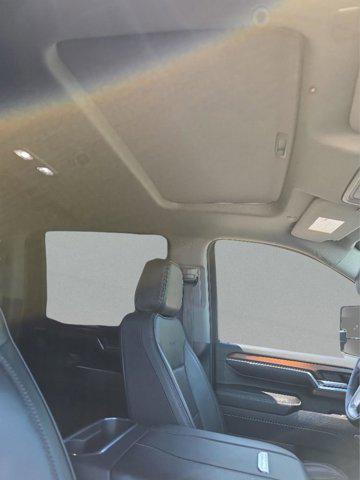 2024 GMC Sierra 2500HD 4WD Crew Cab Standard Bed Denali