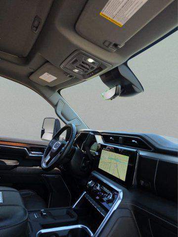 2024 GMC Sierra 2500HD 4WD Crew Cab Standard Bed Denali