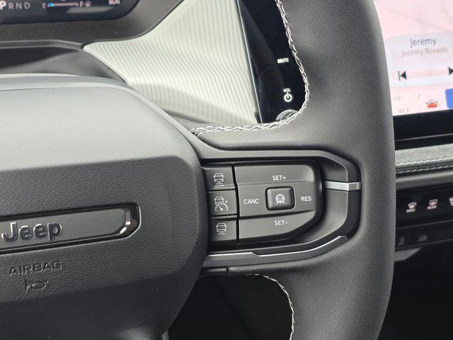 2026 Jeep Cherokee Laredo 4x4