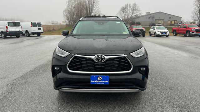 2026 Toyota Highlander Hybrid Platinum
