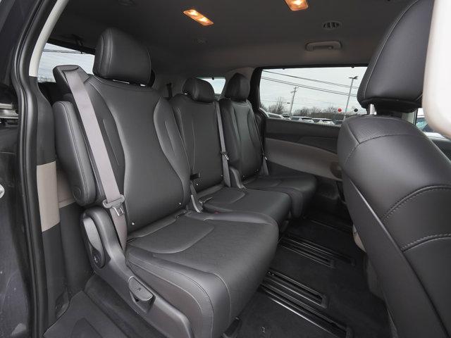 2025 Kia Carnival MPV EX