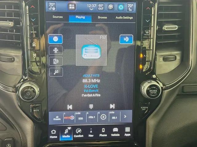 2022 Ram 1500 Laramie Crew Cab 4x4 5'7" Box