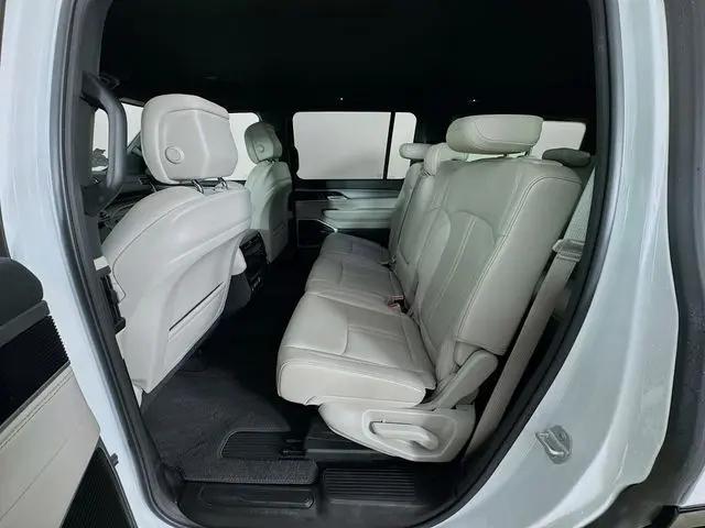 2025 Jeep Wagoneer 4x4