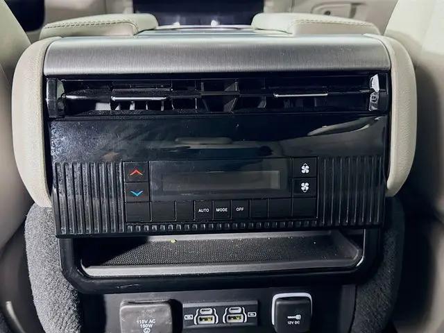 2025 Jeep Wagoneer 4x4