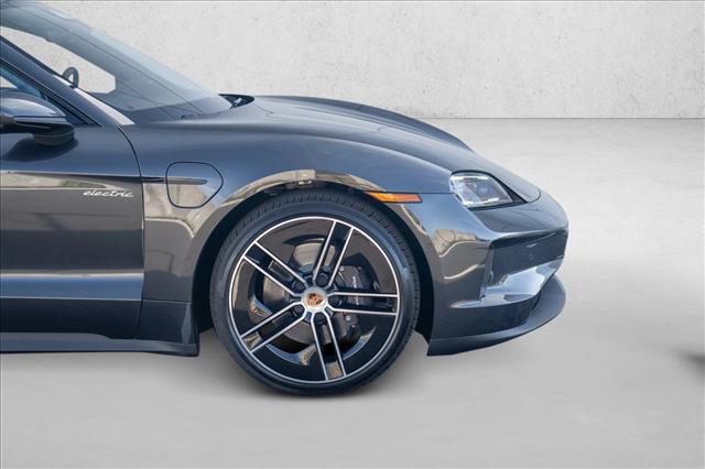 2026 Porsche Taycan 4