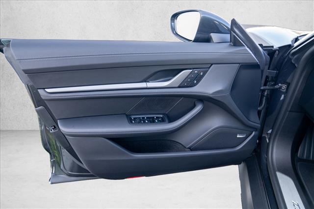 2026 Porsche Taycan 4