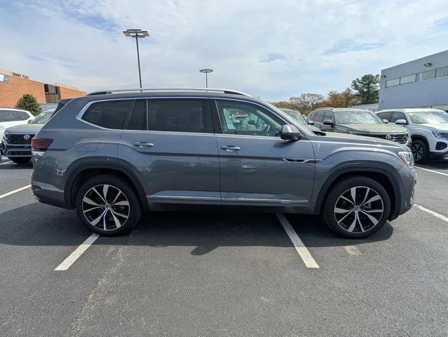 2025 Volkswagen Atlas 2.0T SEL Premium R-Line