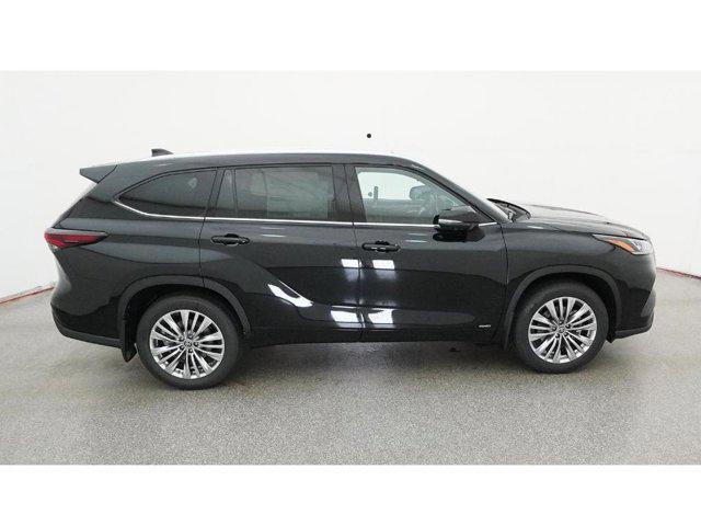 2026 Toyota Highlander Hybrid Platinum