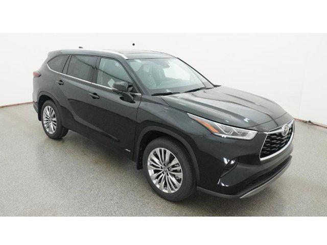 2026 Toyota Highlander Hybrid Platinum