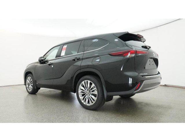 2026 Toyota Highlander Hybrid Platinum
