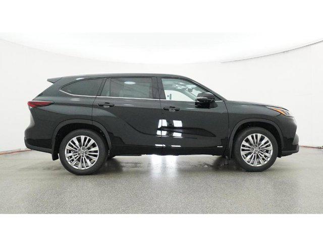 2026 Toyota Highlander Hybrid Platinum
