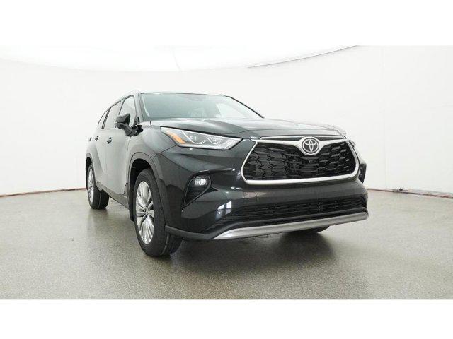 2026 Toyota Highlander Hybrid Platinum