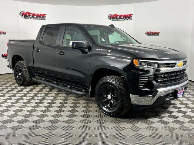 2023 Chevrolet Silverado 1500 4WD Crew Cab Standard Bed LT