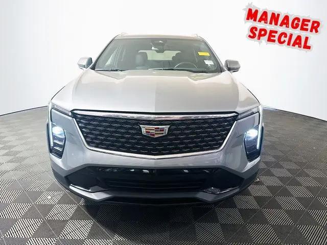 2024 Cadillac XT4 AWD Premium Luxury